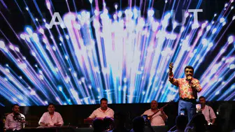 Hakkı Bulut’un Kayseri Konserine 100 Bin Kişi Akın Etti