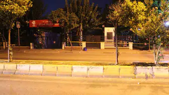 Gece yarısı durakta unutulan çanta panik yarattı, bomba imha ekipleri patlattı