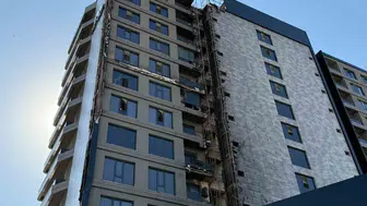 Diyarbakır'da plazayı saran gece yangını sabah hasarı gösterdi