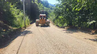 Düzce’de köy yolları heyelan riskine karşı güvenli hale getirildi