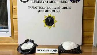 Şila valizi gösterdi, polis 1 kilo 900 gram metamfetamin buldu