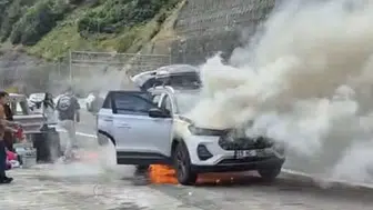 Bolu Dağı Tüneli girişinde seyir halindeki araç küle döndü