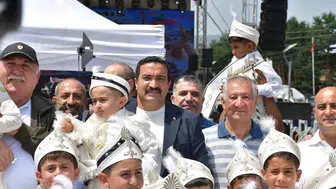 Sarıkamış’ta 300 çocuk için büyük sünnet eğlencesi