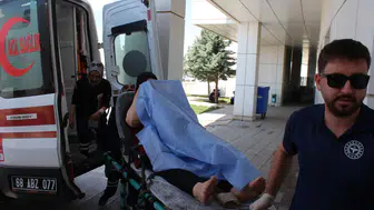 Aksaray'da evinde oturan kadın sokaktan açılan ateşle yaralandı