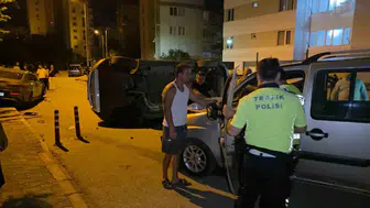 Antalya'da gece yarısı dehşeti: Kontrolden çıkan otomobil savaş alanına çevirdi