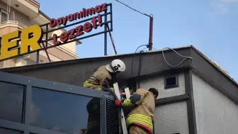 İskenderun’daki dönercide korkutan yangın
