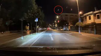 İstanbul semalarında geceyi aydınlatan yeşil ışık