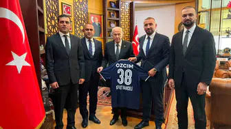 Erciyes 38 FK yönetiminden Devlet Bahçeli’ye şampiyonluk sözü