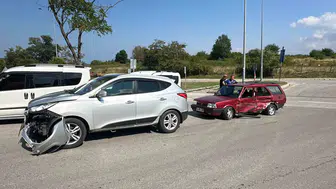 Samsun’da kavşak kazası bir kişiyi hastanelik etti
