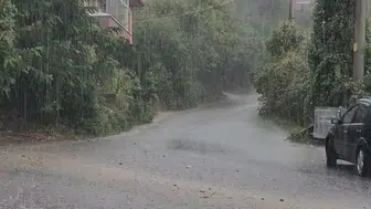 Zonguldak'ta sağanak hayatı olumsuz etkiledi Su birikintileri trafiği kilitledi
