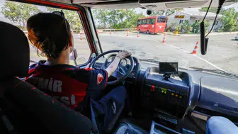 İzmir itfaiyesinde direksiyon eğitimi Tonlarca ağırlıkla güvenli sürüş