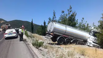 Nurdağı yolunda tanker kazası