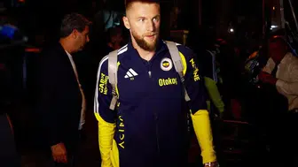 Fenerbahçe sezonun ilk maçı için Başkent’e iniş yaptı