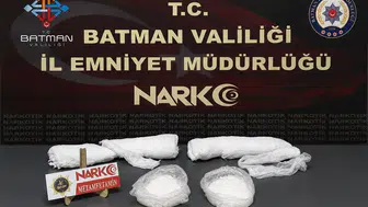 Batman yolunda alçılı kolda uyuşturucu operasyonu
