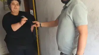 Kayıp cüzdan içindeki altınıyla birlikte sahibine polis eliyle döndü