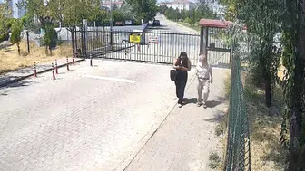 81 yaşındaki adamı dolandıran kadını torununun babasını istemesi bozdu