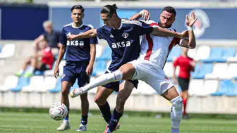 Samsunspor hazırlık maçında Kasımpaşa engelini 2-1 ile geçti