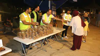 Kandil gecesi 19 ilçede lokma kuyruğu, Büyükşehir sahada