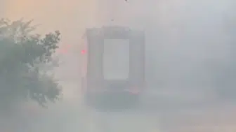 Eskişehir’deki yangın yerinde itfaiyeciler bir can kurtardı