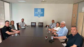 Kuşadası Limanında turist aracı krizi büyüyor