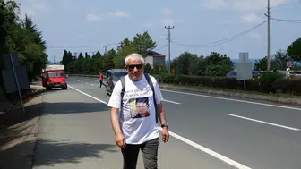 Çocuk ölümlerine dur demek için Trabzon'dan Ankara'ya yürüyor