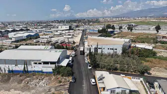 Güzelburç sakinlerinin tozlu yol çilesi asfaltla bitiyor