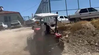 Malatya’da otlak kavgası kanlı bitti Traktörü insanların üzerine sürdü