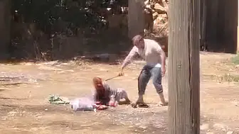 Şanlıurfa'da dehşet verici şiddet Oğlu 85 yaşındaki annesini sopayla yaraladı