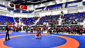 Malatya'da 15 ülkeden 1200 sporcu mindere çıktı