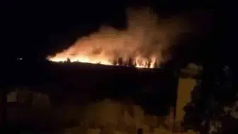 Eskişehir’de tarladaki yangını çiftçiler pullukla durdurdu
