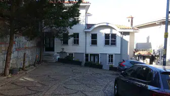 Can Dündar’ın Çengelköy’deki eski evi kaderine terk edildi