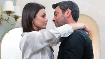 Uzak Şehir'in 3. sezon karesi geldi, Cihan ve Alya gündem oldu