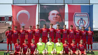 Altınordu rotayı tamamen gençlere çevirdi