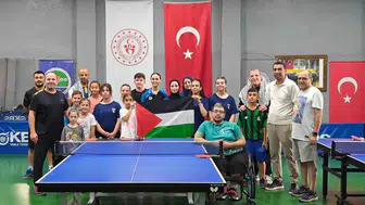 Filistin'in masa tenisi millileri Sakarya'da kamp yaptı
