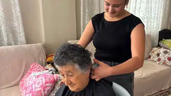 Köşk'te gençler yaşlıların evine gidip kişisel bakım yaptı