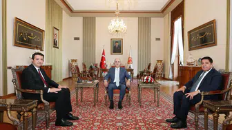 Numan Kurtulmuş ve Mahmut Arıkan Meclis'te bir araya geldi