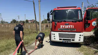 Tekirdağ Muratlı'da korkutan ot yangını ucuz atlatıldı
