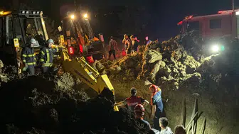Su kuyusunda göçük faciası: Baba ve oğlu toprak altından sağ çıkarıldı