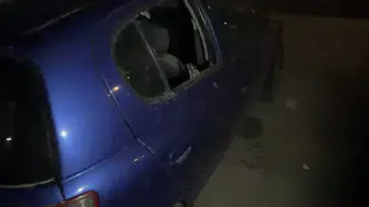 Lüleburgaz'da gece yarısı otoparkta taşlı saldırı 7 araç hasar gördü