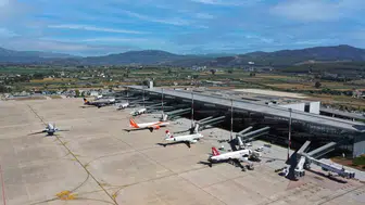 Temmuzda 830 bin yolcu Muğla semalarından geçti