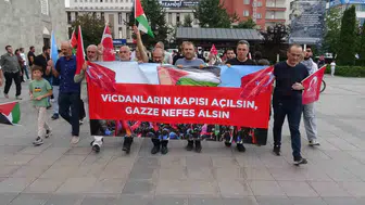 Erzurumda hekimlerden Gazze için 142. sessiz protesto