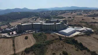 Maaşını alamayan işçiler oteli terk etmiyor "Ödenmeden ayrılmayız"