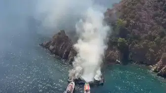 Fethiye’de gezi teknesi yandı 115 yolcu denize atladı