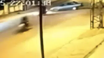 Hatay’da dikkatsiz dönüş kazaya davetiye çıkardı