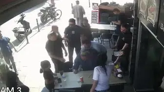 Döner yerken nefessiz kaldı, sivil polis hayatını kurtardı