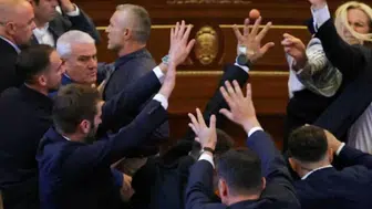 Meclis'te koalisyon krizi: Başbakana şok saldırı