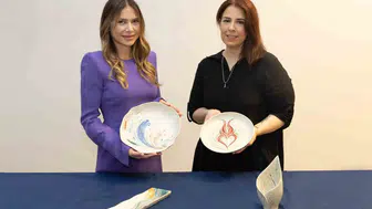Ebru sanatı ve yapay zeka aynı tabakta Ege'nin hafızası seramikte hayat buldu