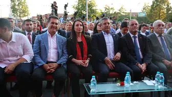 Özgür Özelden Hacıbektaşta Cemevi Çıkışı