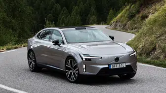 Volvo'nun yeni araçları artık yayaları birbirine haber verecek