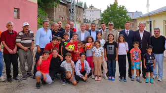 Yazyurdu köyünde yangın yaraları sarılıyor